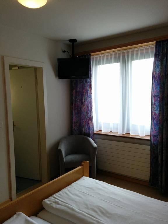 Hotel Terminus Samedan Room photo